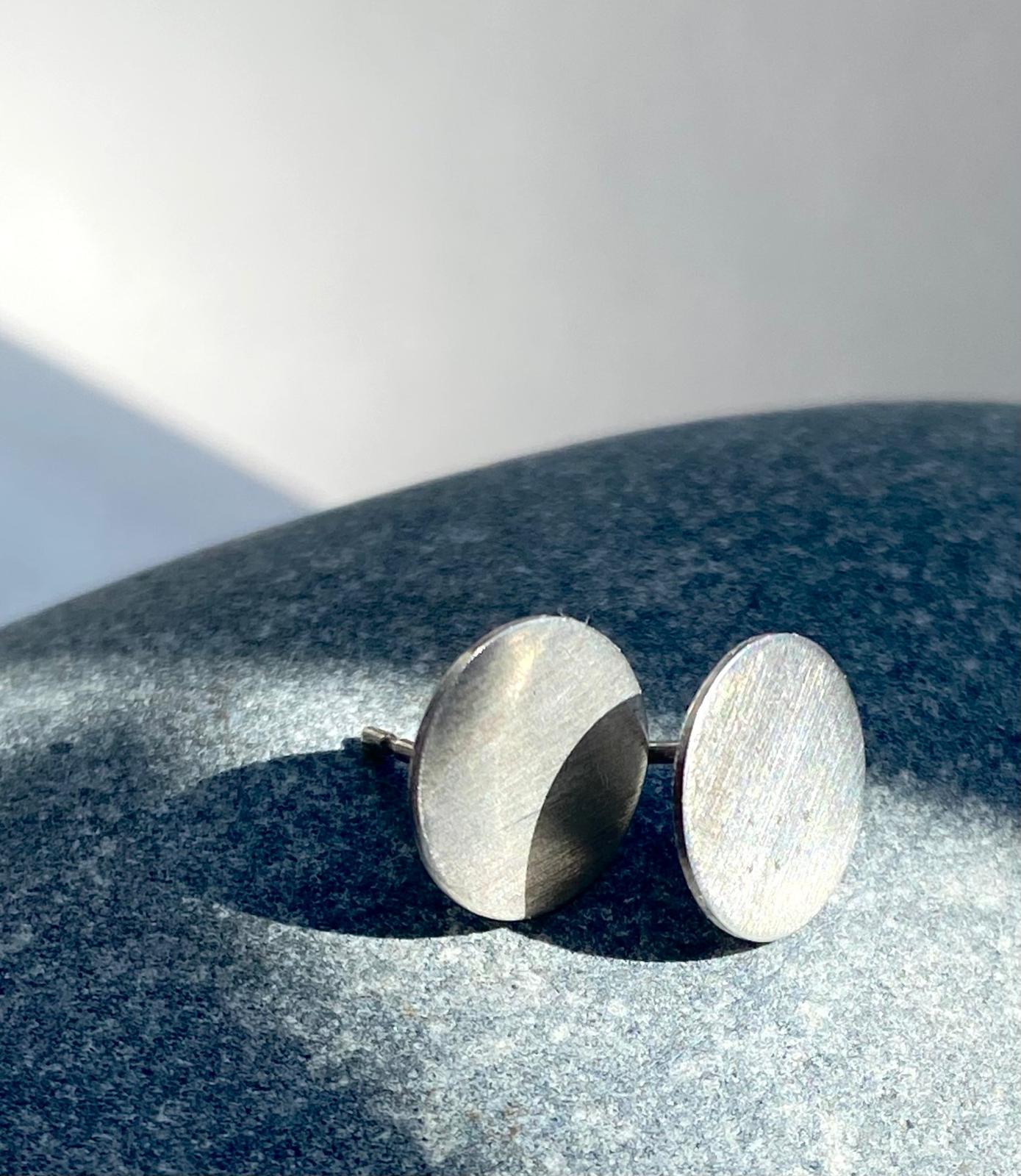 Luna Disk Studs
